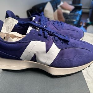 NEW BALANCE 327 BLUE BRAND NEW 11.5 M